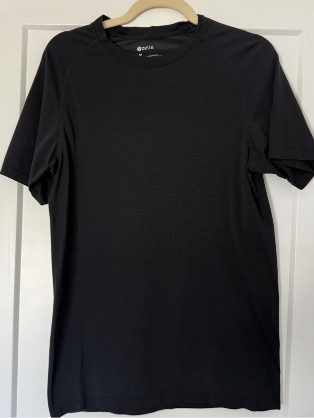 Zella Men's Black Performance Crew Neck Shirt